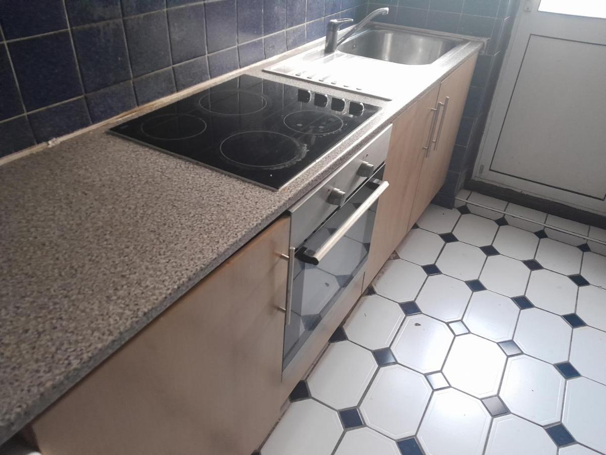Lovely 1-Bed Studio In London Apartamento Exterior foto